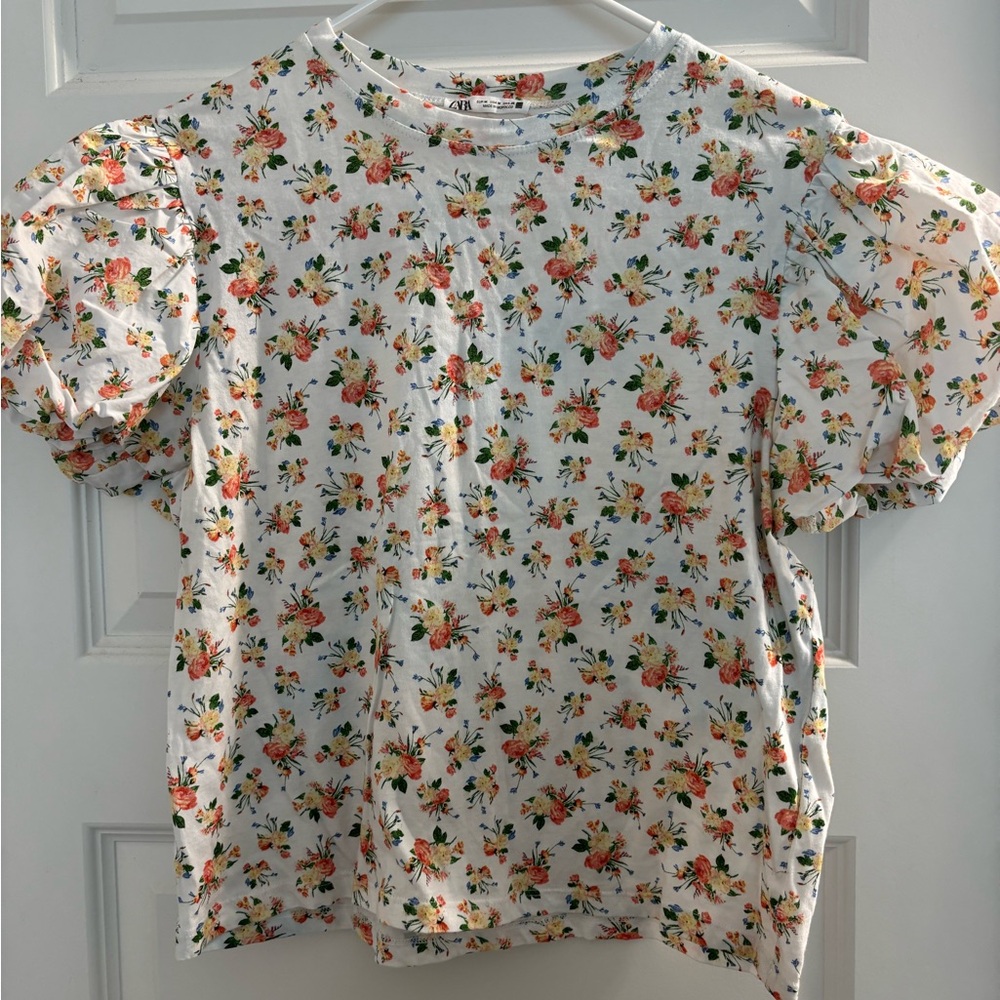Floral Puff Sleeve Top